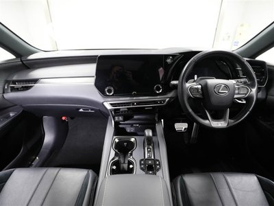 2024 Lexus RX thumbnail 18
