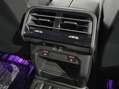 صورة مصغرة 27 لـ 2026 BMW 5 SERIES