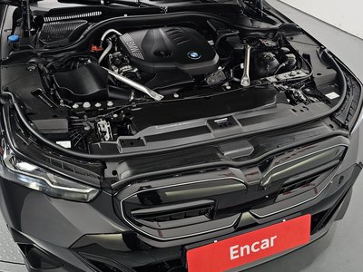 2026 BMW 5 SERIES 照片 7