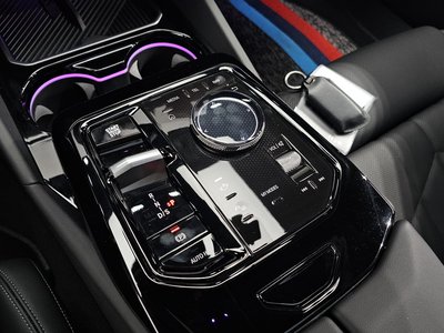صورة مصغرة 12 لـ 2026 BMW 5 SERIES