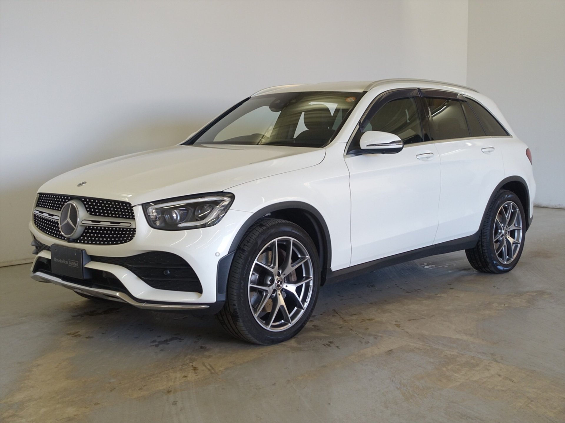 MERCEDES-BENZ GLC - View 1