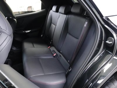 2025 Lexus LBX — миниатюра 35