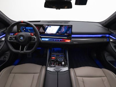 صورة 5 لـ 2025 BMW M5