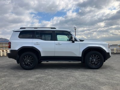 TOYOTA LAND CRUISER 250 - 5