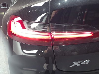 صورة 10 لـ 2025 BMW X4