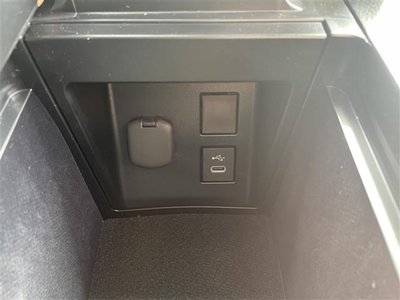 TOYOTA CROWN SPORT - 6