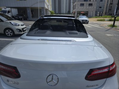 MERCEDES-BENZ E-CLASS - 9