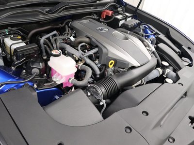 2025 Lexus RC — миниатюра 18