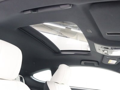 2025 Lexus RC — миниатюра 16