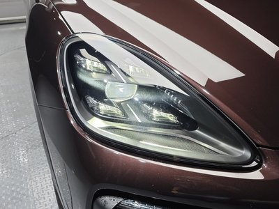 PORSCHE CAYENNE - 9