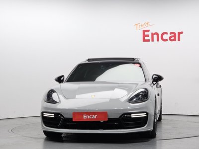 PORSCHE PANAMERA - 2