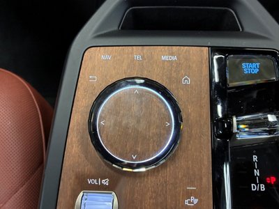 2022 BMW IX thumbnail 51