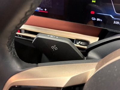 2022 BMW IX thumbnail 35