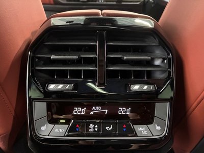2022 BMW IX thumbnail 24