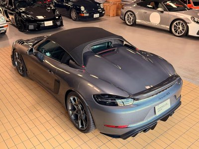 PORSCHE 718 SPYDER - 6