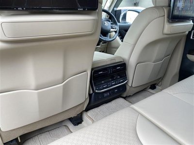 2025 Toyota LAND CRUISER 300 缩略图 30