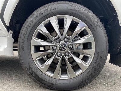 2025 Toyota LAND CRUISER 300 缩略图 33