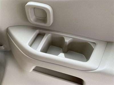 2025 Toyota LAND CRUISER 300 缩略图 73
