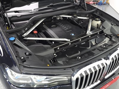 BMW X7 - 7