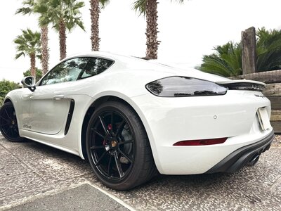 PORSCHE 718 CAYMAN - 6