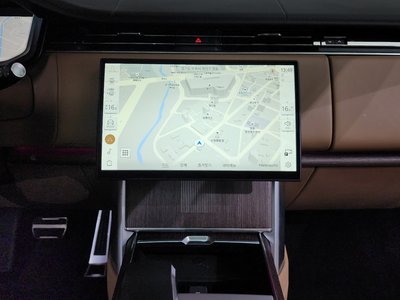 2025 LAND Rover RANGE ROVER — миниатюра 19