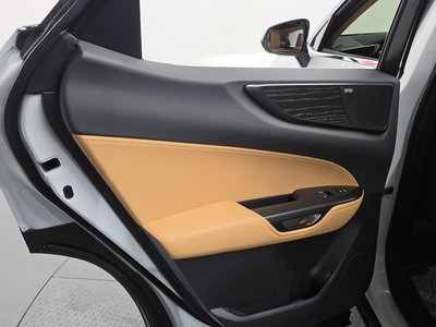 2026 Lexus NX — миниатюра 15
