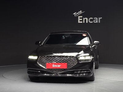 صورة 2 لـ 2019 Genesis G90