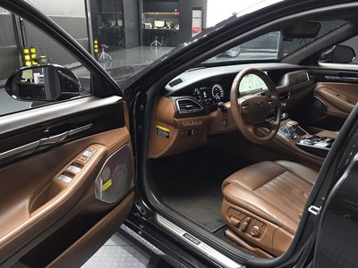 صورة 10 لـ 2019 Genesis G90