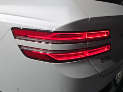 GENESIS GV80 - 10