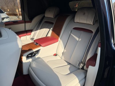 ROLLS-ROYCE CULLINAN - 10