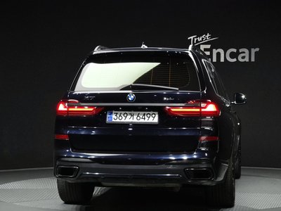 صورة 4 لـ 2020 BMW X7