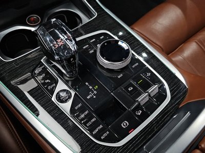 صورة 9 لـ 2020 BMW X7