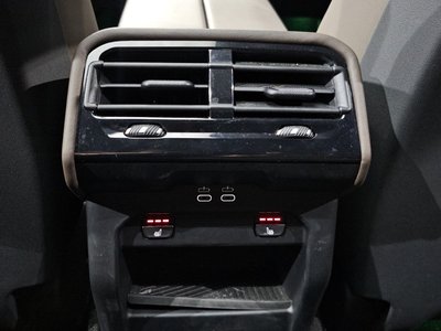 صورة مصغرة 17 لـ 2024 BMW 5 SERIES