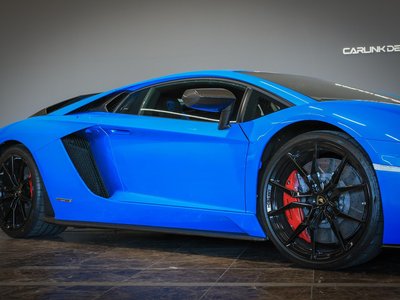 LAMBORGHINI AVENTADOR - 9
