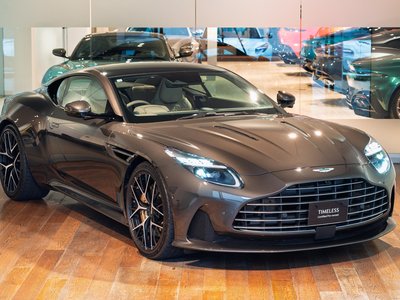 ASTON MARTIN DB12 - 4