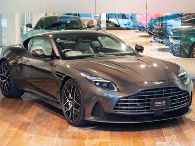 ASTON MARTIN DB12 - 1