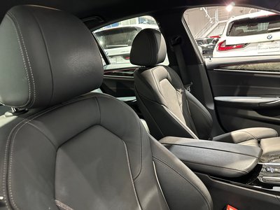 صورة مصغرة 26 لـ 2021 BMW 5 SERIES