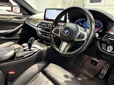 صورة مصغرة 24 لـ 2021 BMW 5 SERIES