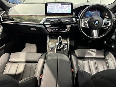 صورة مصغرة 22 لـ 2021 BMW 5 SERIES