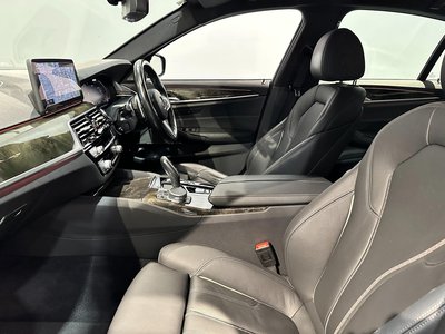 2021 BMW 5 SERIES — фото 8