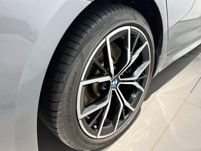 صورة مصغرة 43 لـ 2021 BMW 5 SERIES