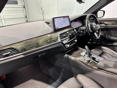 2021 BMW 5 SERIES — фото 10