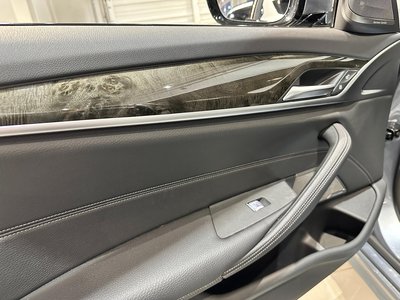صورة مصغرة 11 لـ 2021 BMW 5 SERIES