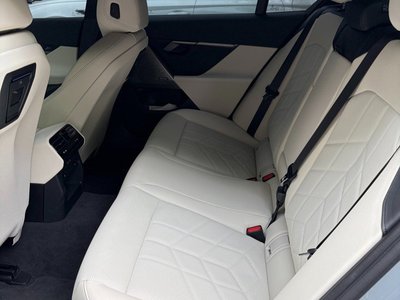 2026 BMW 5 SERIES — фото 8