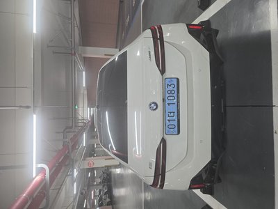 BMW I5 - 4