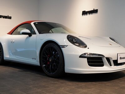 PORSCHE 911 CABRIOLET