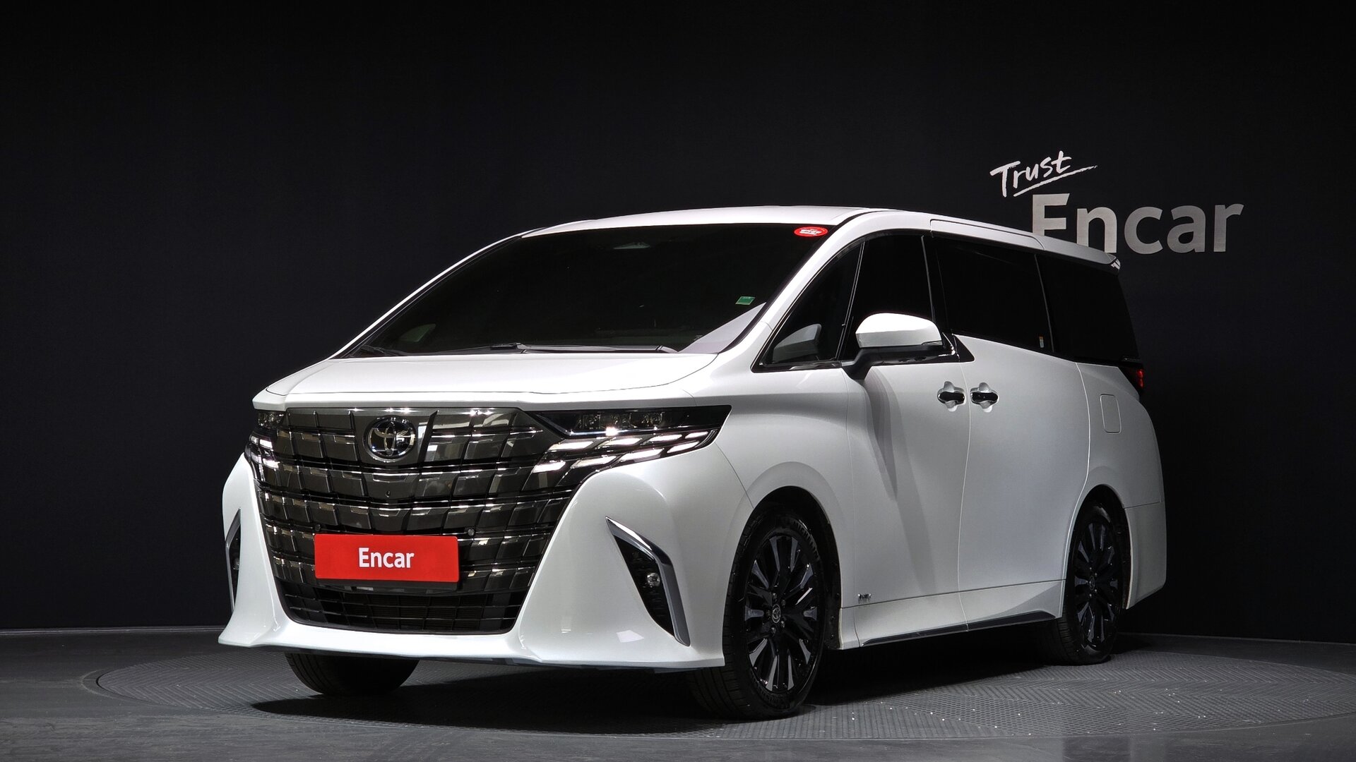 TOYOTA ALPHARD - View 1