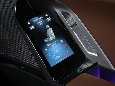 2025 BMW 7 SERIES thumbnail 28