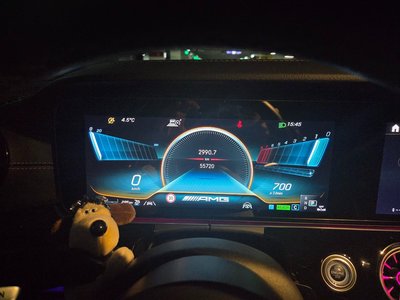 MERCEDES-BENZ GT AMG - 9