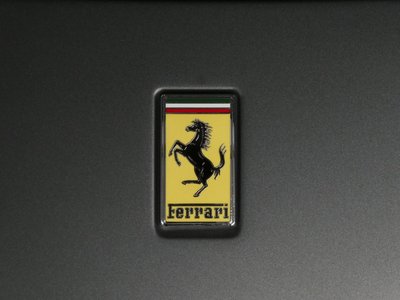 FERRARI F8 - 10
